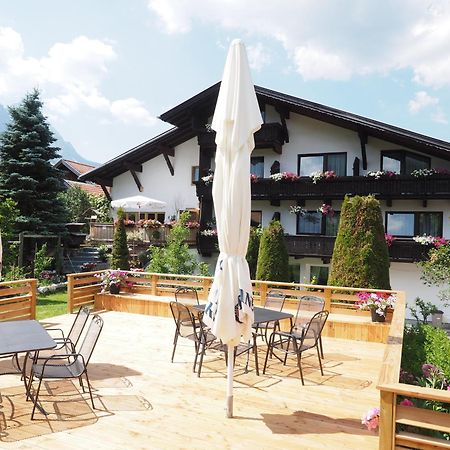 Haus Alpengluehen Appartement Ehrwald Buitenkant foto