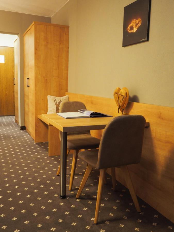 Haus Alpengluehen Appartement Ehrwald Buitenkant foto