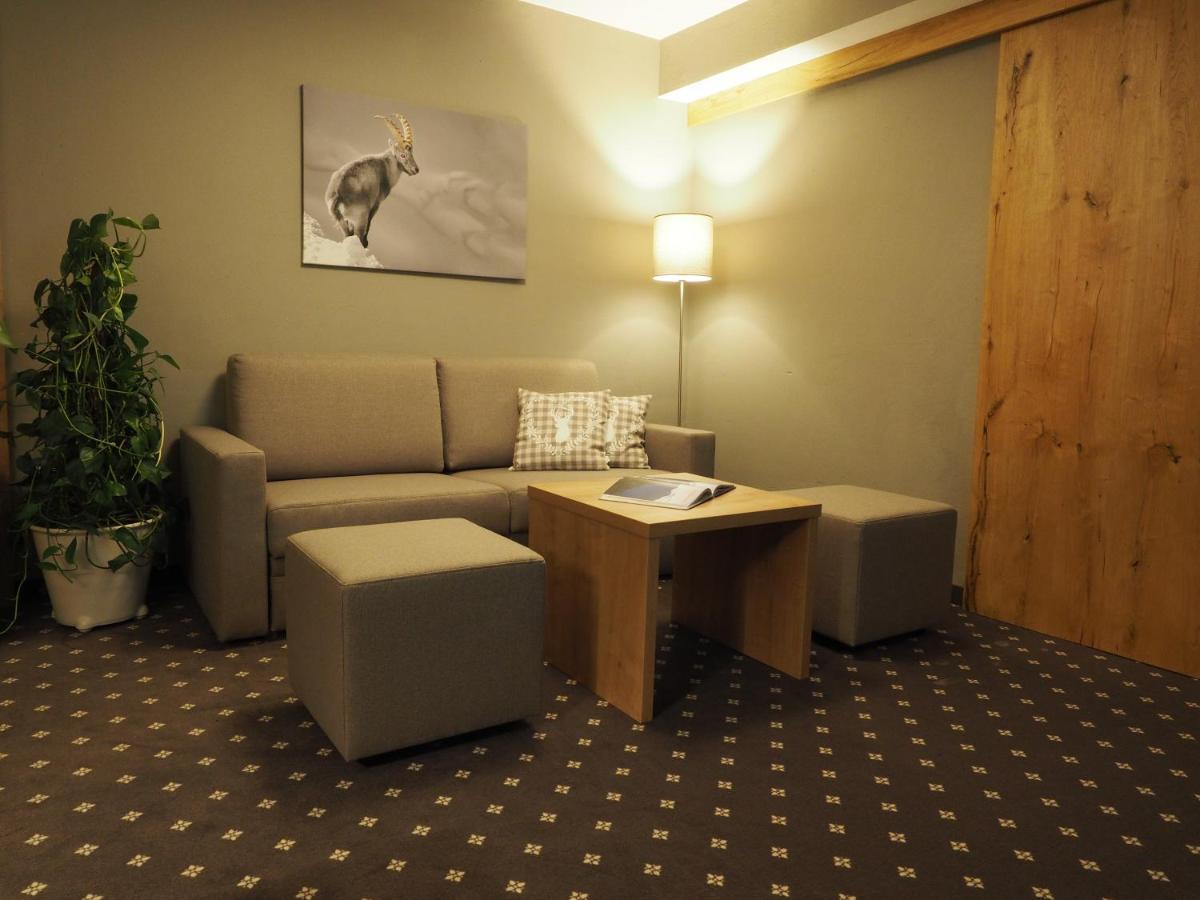 Haus Alpengluehen Appartement Ehrwald Buitenkant foto