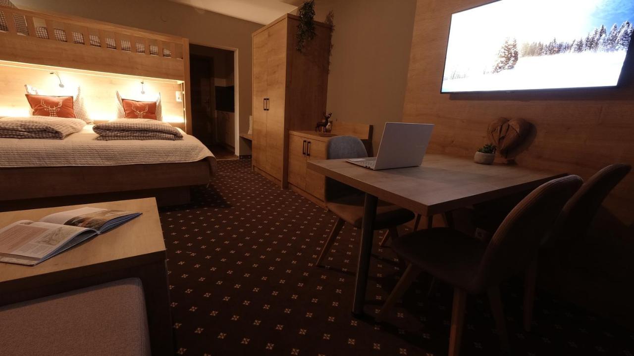 Haus Alpengluehen Appartement Ehrwald Buitenkant foto