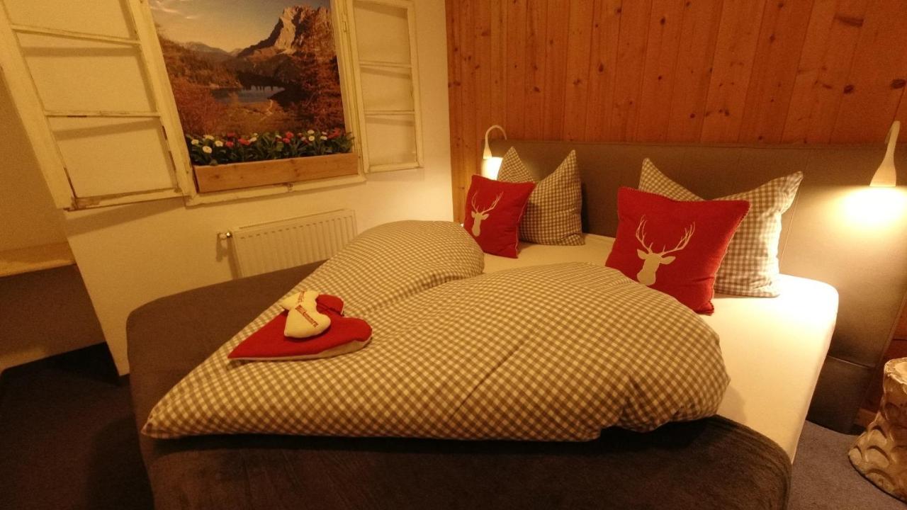 Haus Alpengluehen Appartement Ehrwald Buitenkant foto