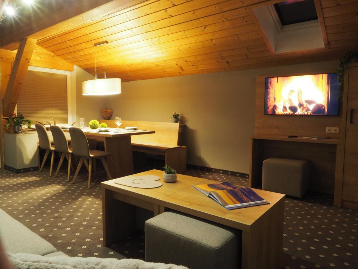 Haus Alpengluehen Appartement Ehrwald Buitenkant foto