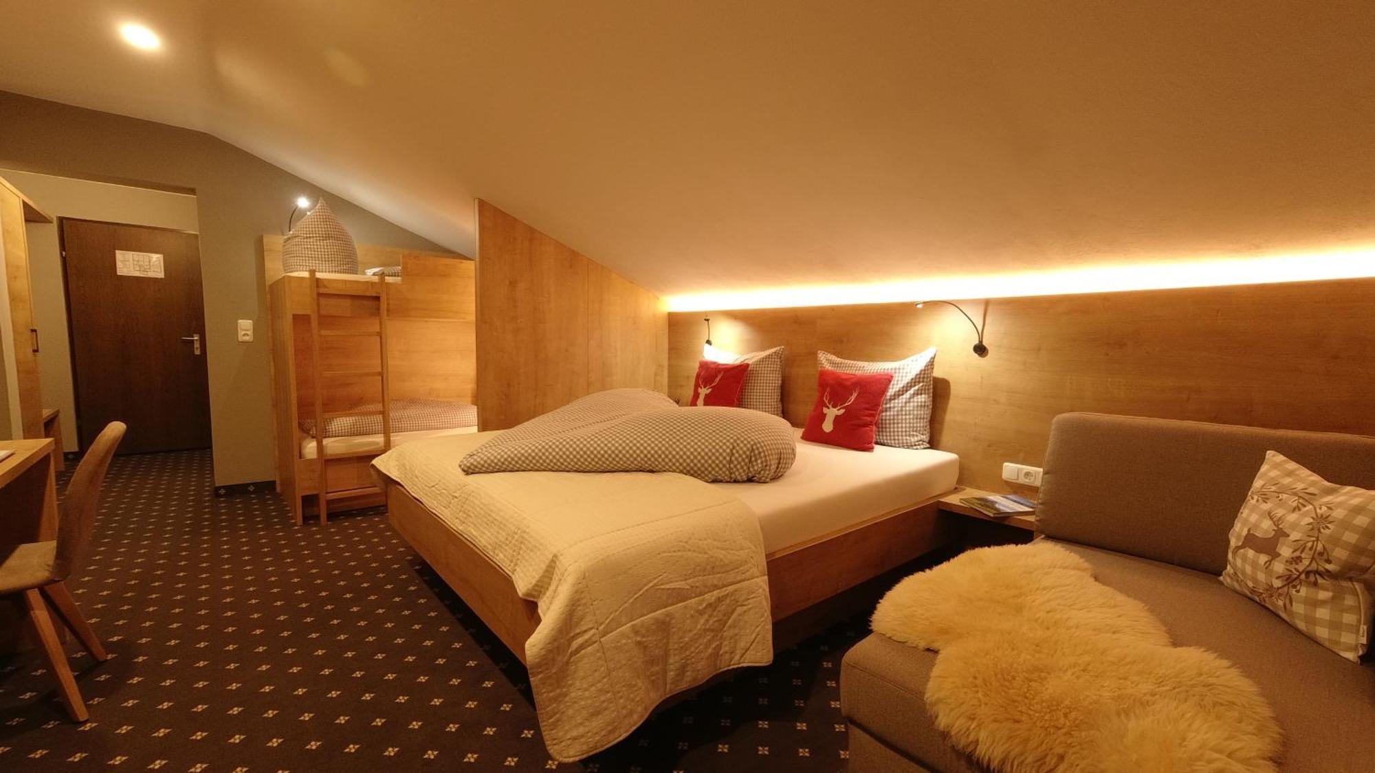 Haus Alpengluehen Appartement Ehrwald Buitenkant foto